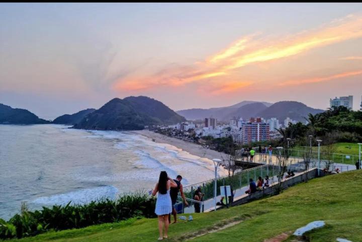 Apartamento Asturias Guaruja Exterior photo